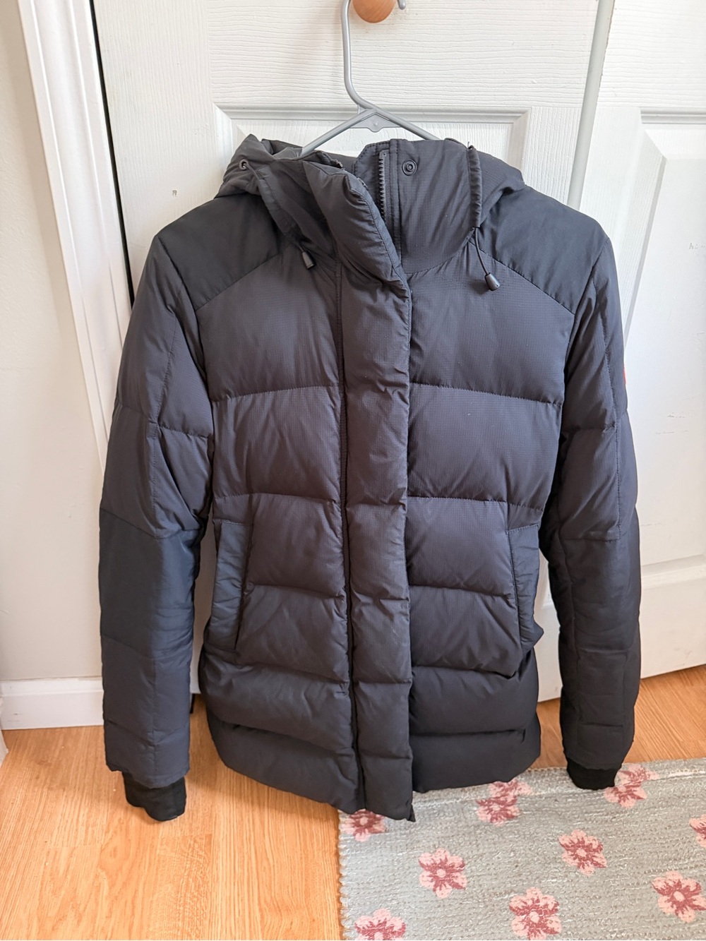 Canada Goose Camp Hoody 5078L Black Women’s Medium M Down Puffer Jacket